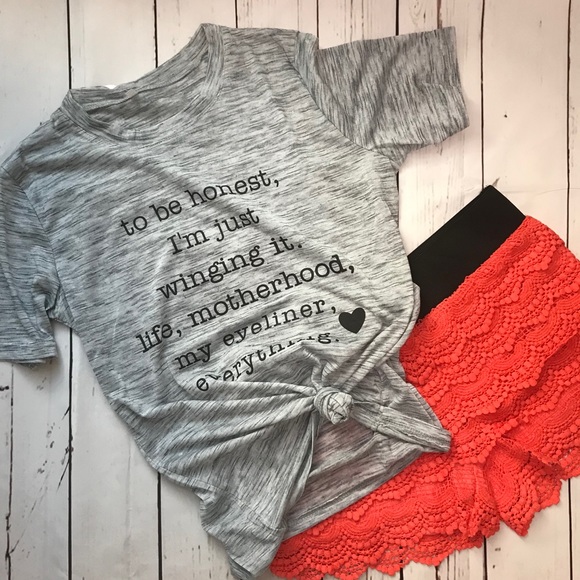 The Sea Turtle Boutique Tops - 🌙LAST 1 HOST PICK🌙"To be honest" Graphic Tee